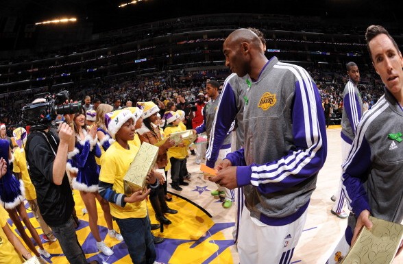 技迎战奥萨 技迎战奥萨