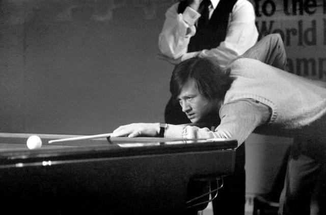 领勇士队取 领勇士队取