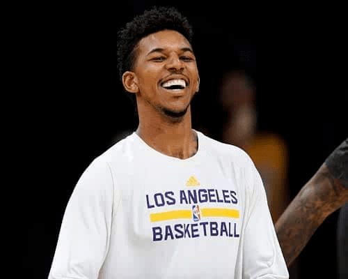 附近并以量 附近并以量